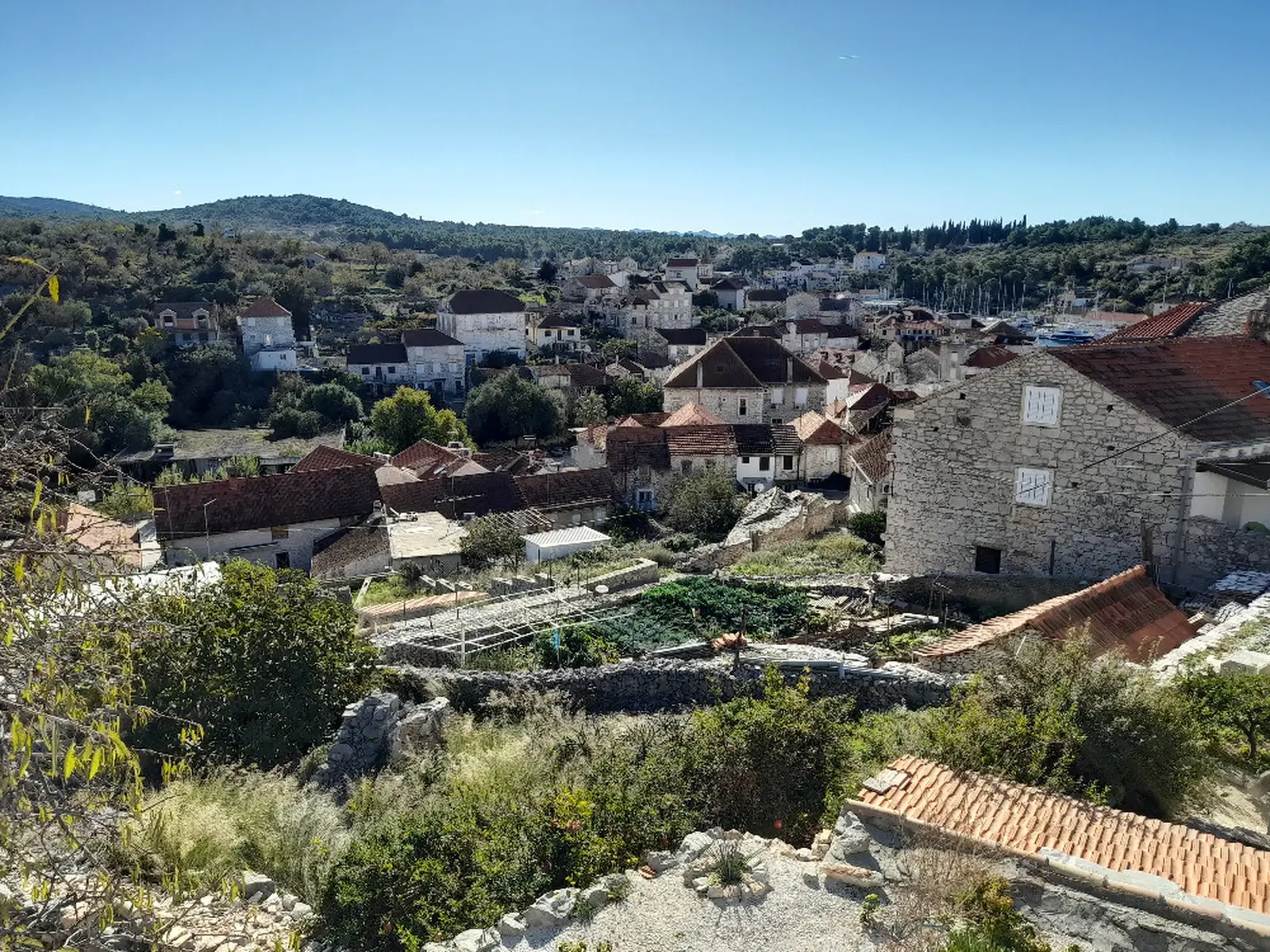 Stenbebyggelse och landskap i Milna på Brač