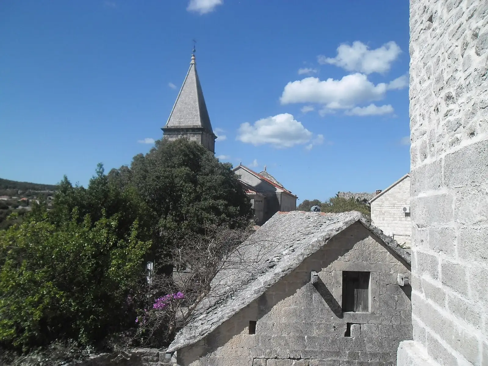 Traditionell stenbebyggelse i Škrip på Brač